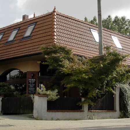Penzion Arco Острава Екстериор снимка